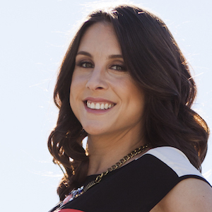 نویسنده مقاله: Deanna debara