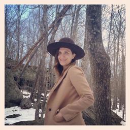 نویسنده مقاله: ABBY AGUIRRE